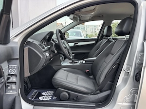 Mercedes-Benz C220 - imagine 8