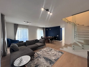 Casă tip duplex cu 4 camere, terasă și grădină, în Florești   zona Avram Iancu
