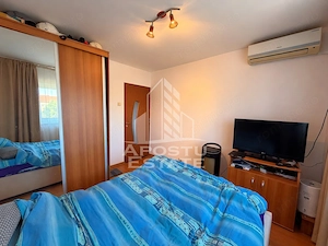 Apartament cu 2 camere de vanzare, centrala proprie, zona Aradului - imagine 2