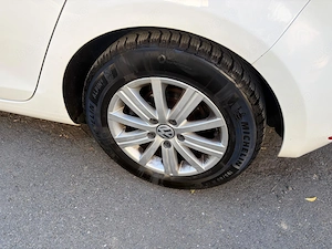 VW Golf 6, 1,6D,181 000 km,an 2013 - imagine 7