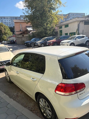 VW Golf 6, 1,6D,181 000 km,an 2013 - imagine 4