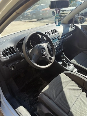 VW Golf 6, 1,6D,181 000 km,an 2013 - imagine 10