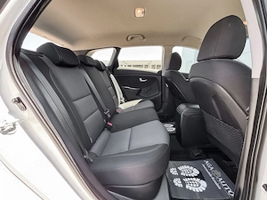 Hyundai i30 - imagine 10