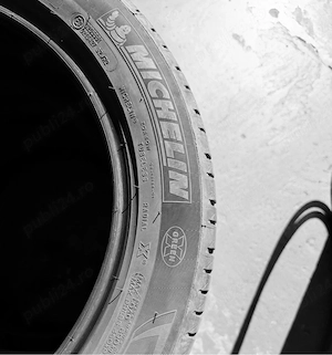 Set 4 anvelope Vara marca Michelin 225/50 R18 - imagine 8