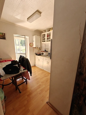 Vând apartament două camere Mioveni, zona robea, etaj 2, liber - imagine 3