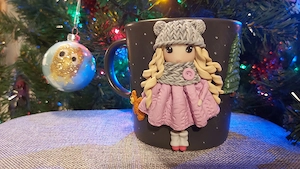 Cadou  pentru sotie iubita cana papusa handmade