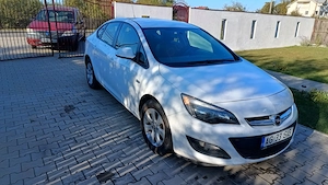 Vând Opel Astra J (2016) | 1.6 Benzină, 115 CP, Euro 6 | Unic Proprietar | 101.689 km | Pitești - imagine 3