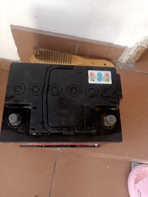 Baterie auto, acumulator Rombat 70 AH Ediție Aniversara , stare foarte buna  - imagine 2