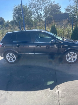 opel astra h - imagine 2