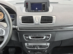 Renault Megane - imagine 16