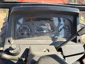 Tractor Kubota GL320 CLIMA FUNCTIONALA  32 CP   1.920 ore   Freză + Plug + Mașină de împrăștiat îngr - imagine 3