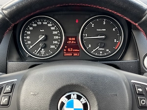 BMW X1 sDrive16d  - imagine 15