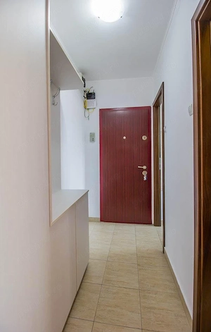 Închiriez apartament 2 camere, semidecomandat, etaj 4 4, complet mobilat și utilat   Brasov, Astra.  - imagine 4