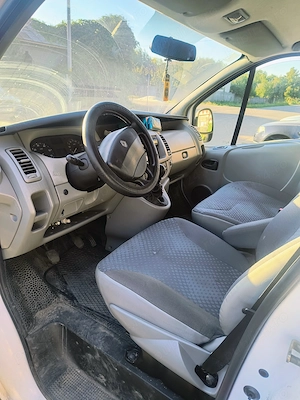 Renault Trafic 2, 8+1. - imagine 3
