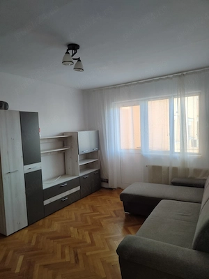 închiriez apartament 2 camere - imagine 2