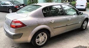 Proprietar, vând RENAULT MEGANE [2005 1.6 Benzina - imagine 4