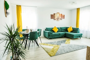 Închiriez apartament 2 camere zona Coresi
