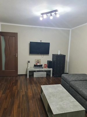 Apartament 3 camere   zona Trust, Cernavodă | 2 băi | etaj 3 din 4 | 73,6 mp total - imagine 2