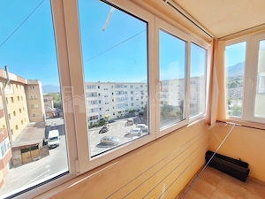 Apartament 3 camere, etaj intermediar, comision 0 - imagine 9