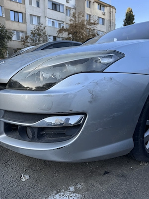 Renault Laguna 3 BOSE EDITION 2011 - 162.000km | pentru DEZMEMBRARE sau reparare - imagine 4