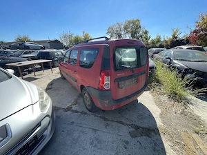 Dezmembrez Dacia Logan MCV 1.6 Mpi 64kW 87Cp K7M-F7 an 2007 - imagine 8