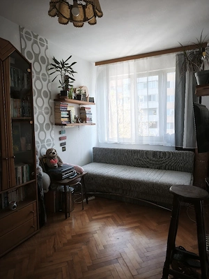 vând apartament cu 3 camere in Tudor zona Fortuna  - imagine 4