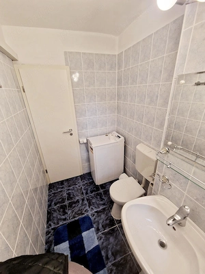 Zona Stadion - De închiriat apartament cu două camere la etajul doi - imagine 5