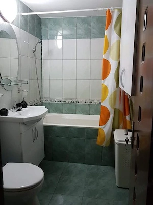 Inchiriez ap 2 camere, central, mobilat si utilat complet - imagine 3