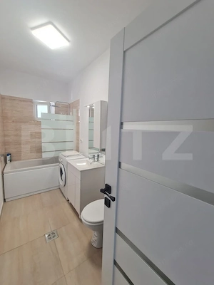 Apartament cu 3 camere, 68 mp, zona Subcetate - imagine 12