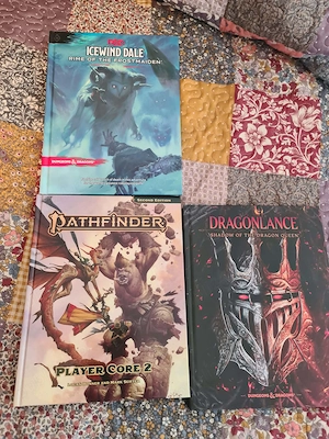 vand carti dungeon and dragons si pathfinder