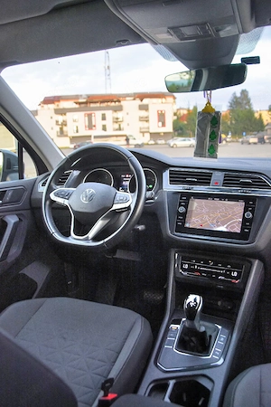 Tiguan new model An 2022 .2l Automată - imagine 3