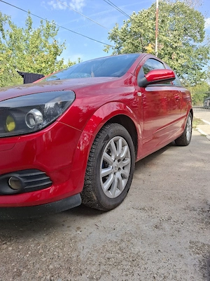 Opel Astra Gtc - imagine 4