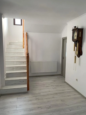 Casa tip Duplex complet renovata de la privat | 4 dormitoare | Solar cu apă gratuită din izvor  - imagine 3