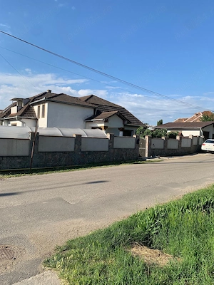 Casa tip Duplex complet renovata de la privat | 4 dormitoare | Solar cu apă gratuită din izvor 