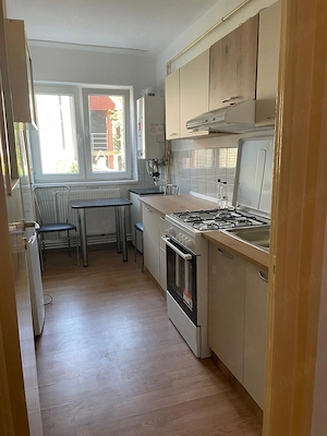 Dau in chirie apartament 3 camere