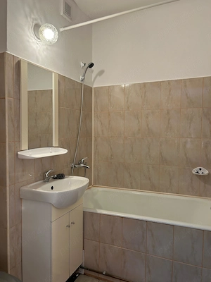 Inchiriere apartament 2 camere semidecomandat - imagine 7
