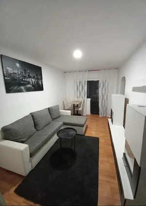 Garsoniera de vanzare 20.000 euro et4 transformata in apartament  - imagine 3