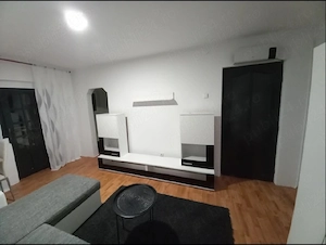 Garsoniera de vanzare 20.000 euro et4 transformata in apartament  - imagine 2