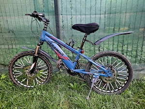 Bicicleta 20" pentru copii