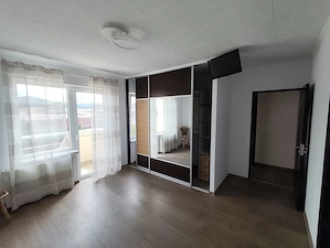 OFERTĂ!!! Apartament spațios și ieftin, de vânzare - imagine 2