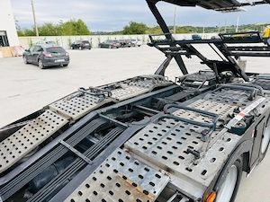 Volvo 140 - imagine 12