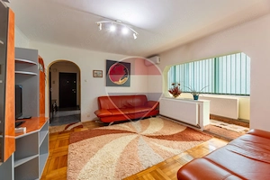 Apartament cu 2 camere de închiriat în zona Confectii