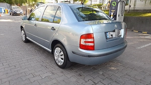 Skoda fabia 1,2 benzina  142.000 km Reali Carte service la Reprezentanța  Skoda Ivas Galați  - imagine 8