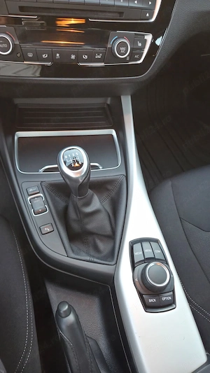 Vând BMW Seria 1 118i, an 2018, motor 1.5 benzină, 136 CP, cutie manuală 6 trepte, aproximativ 107.0 - imagine 9