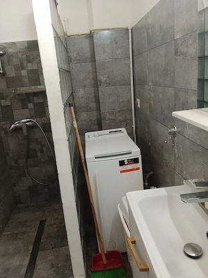 Vând apartament cu două camere  - imagine 5