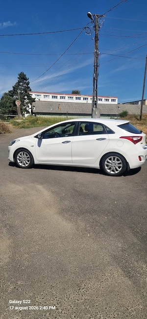 Hyundai i30  1,4 crdi 2013 - imagine 3