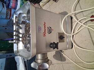 Vand masina de tocat carne 380V