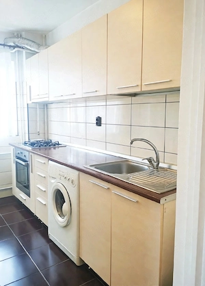 Direct de la proprietar, închiriez apartament de 2 camere DECOMANDAT, MOBILAT ȘI UTILAT - imagine 2