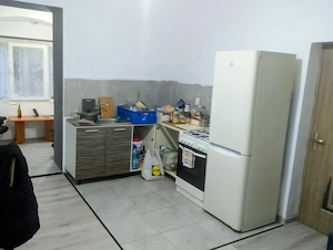 CI685 Piata Traian,casa 2 camere,Renovata - imagine 8