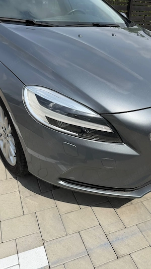 Volvo V40 2017 2.0diesel 120CP - imagine 3